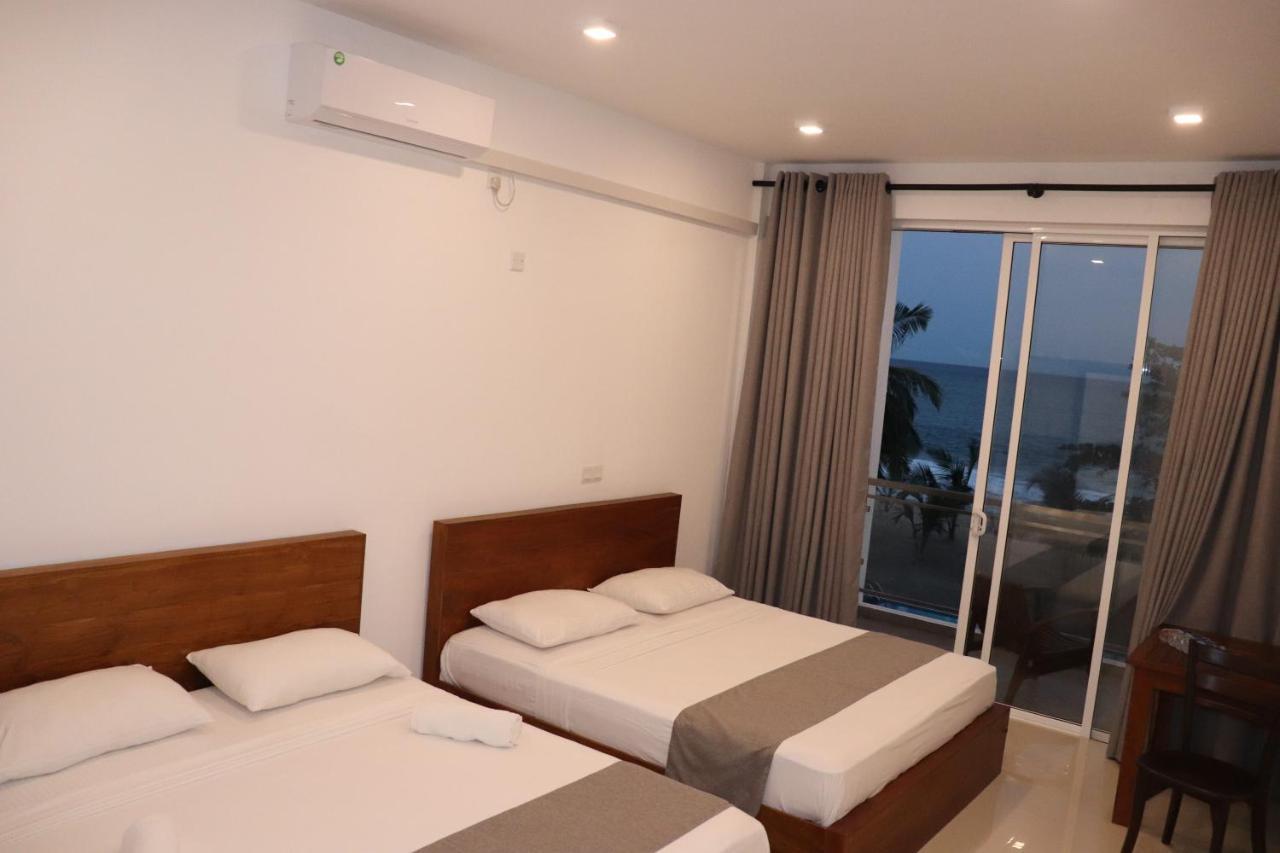 Marakolliya Beach Resort Tangalle Luaran gambar
