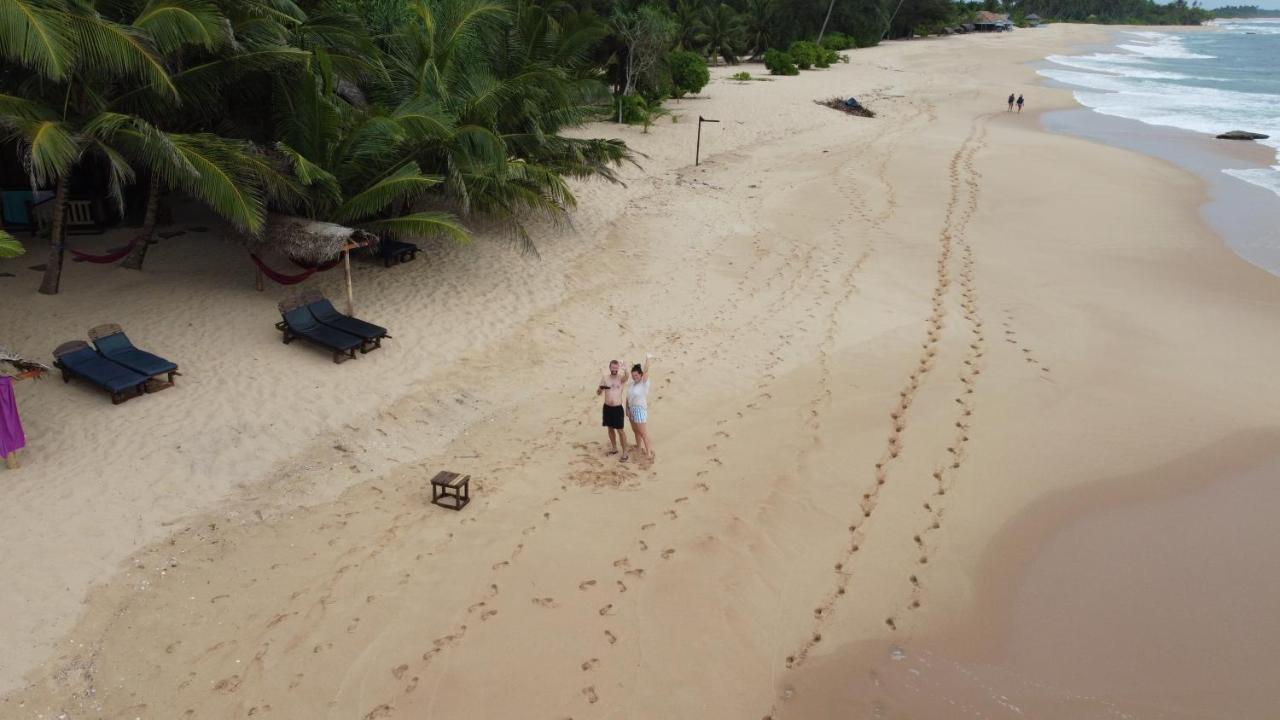 Marakolliya Beach Resort Tangalle Luaran gambar
