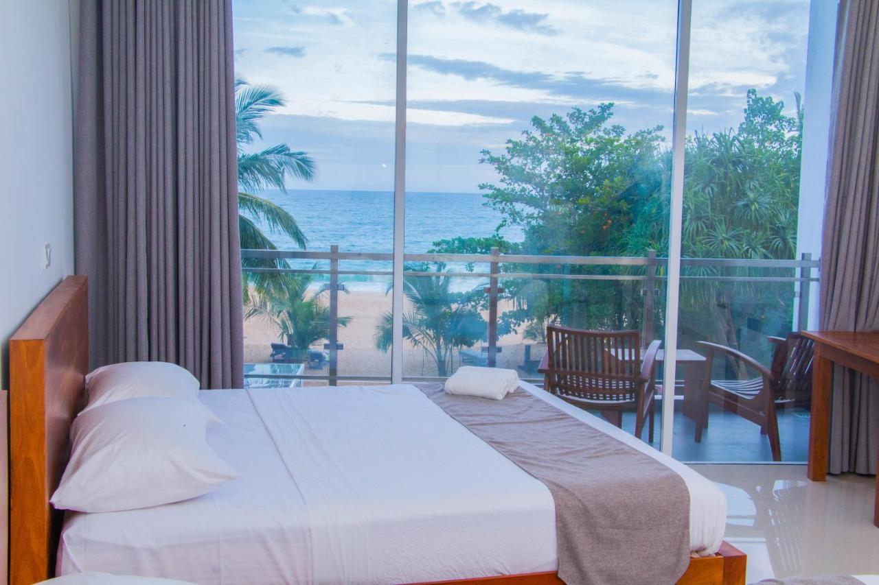 Marakolliya Beach Resort Tangalle Luaran gambar