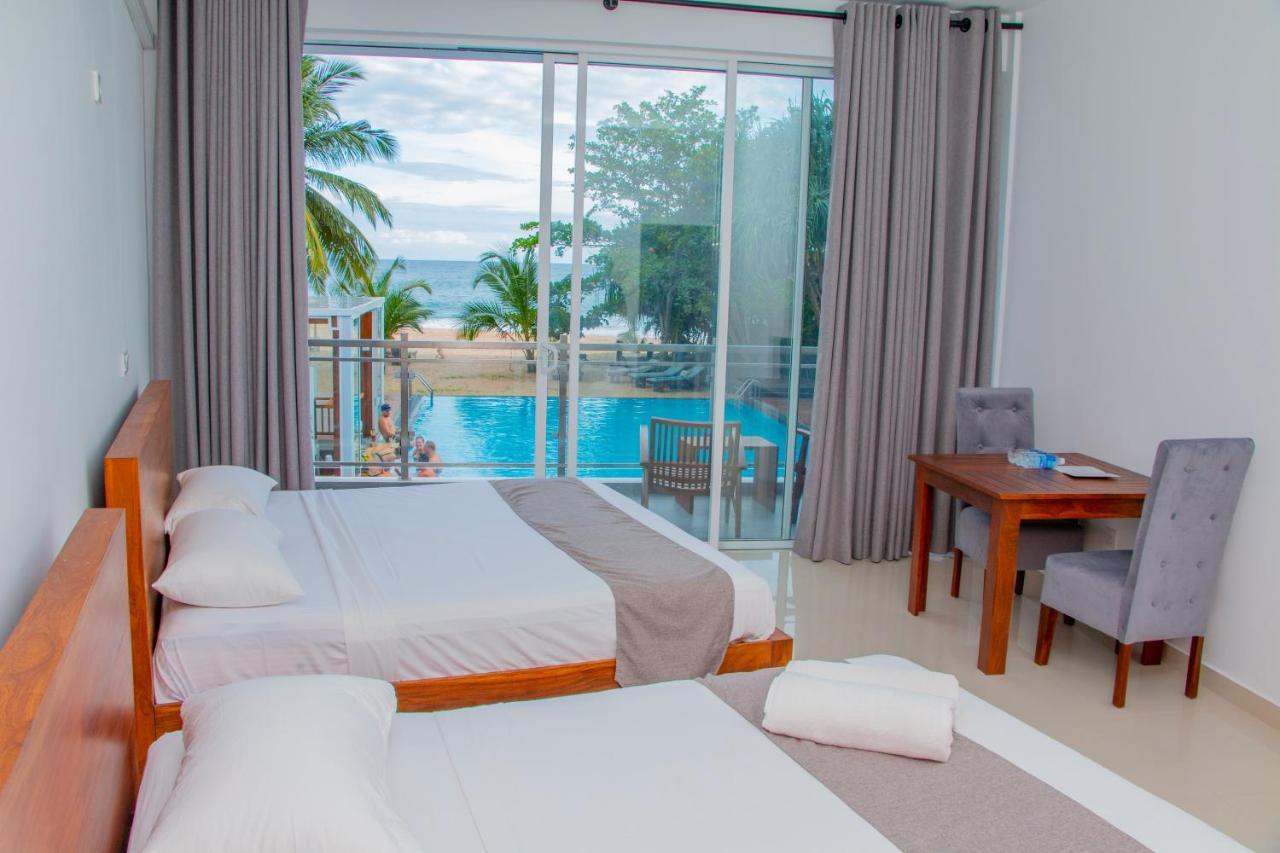 Marakolliya Beach Resort Tangalle Luaran gambar